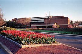 [photo, Edward C. Papenfuse State Archives Building, 350 Rowe Blvd., Annapolis, Maryland]